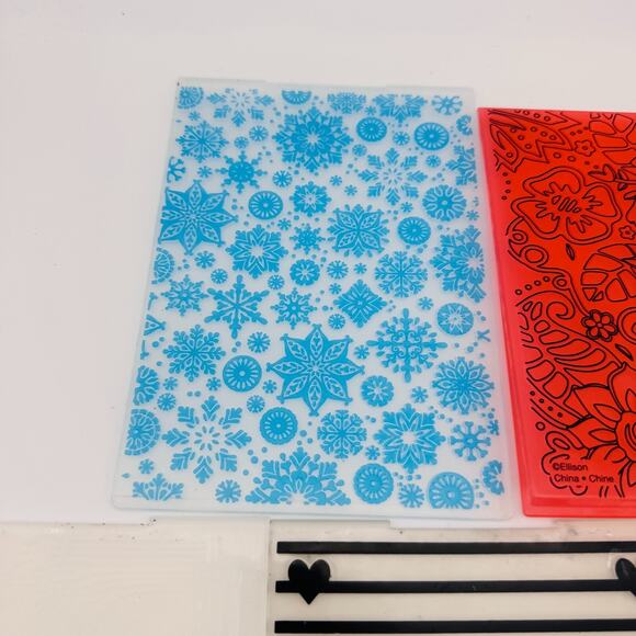 Embossing Folders Lot Sizzix Crafters Companion Sheena Snowflake Floral Hearts - Picture 2 of 7